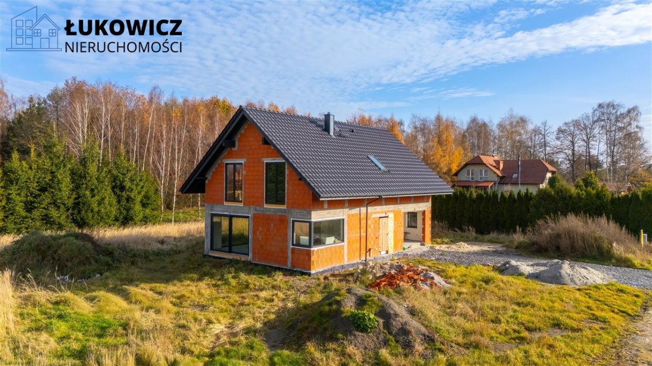 dom wolnostojący, 5 pokoi Kaniów. Zdjęcie 1