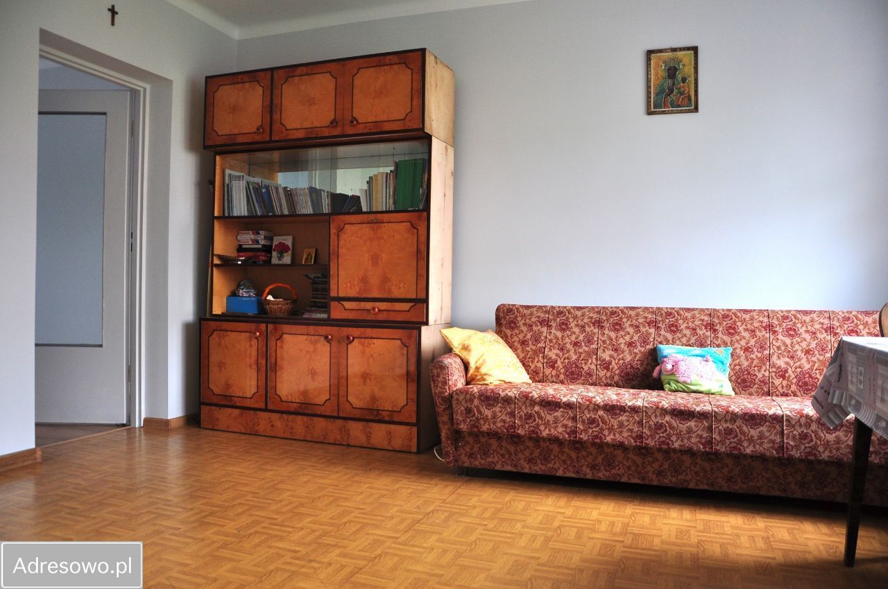 dom wolnostojący, 4 pokoje Zgłowiączka. Zdjęcie 13