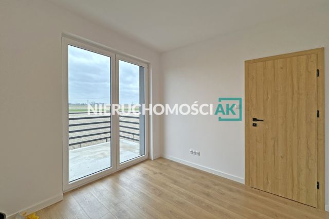 bliźniak, 3 pokoje Konin. Zdjęcie 8