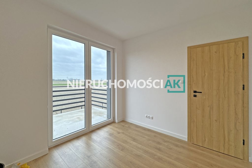 bliźniak, 3 pokoje Konin. Zdjęcie 8