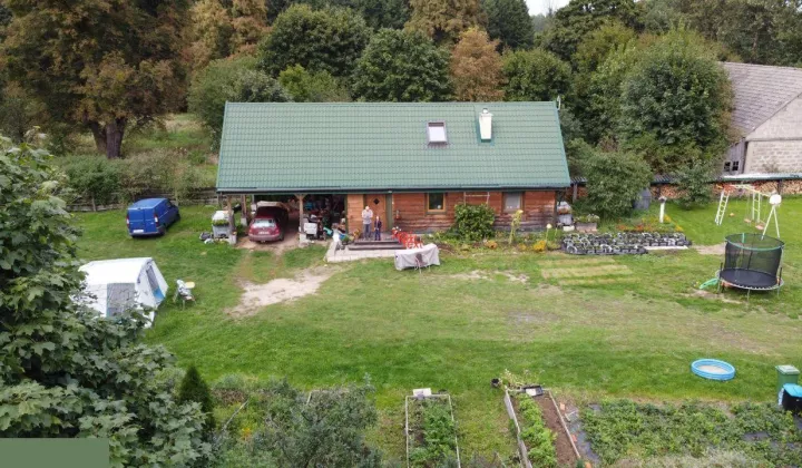 dom wolnostojący, 3 pokoje Ciwoniuki