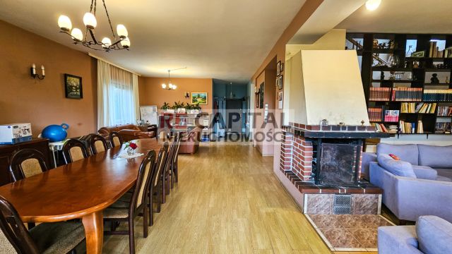 dom wolnostojący, 4 pokoje Szeligi. Zdjęcie 2