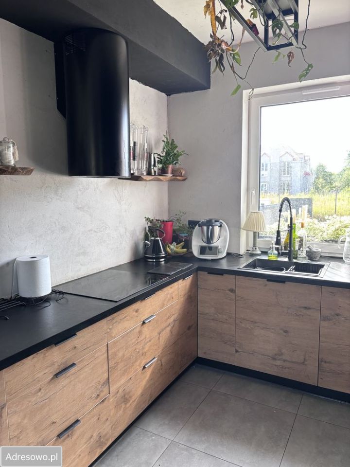 bliźniak, 4 pokoje Łomianki. Zdjęcie 9
