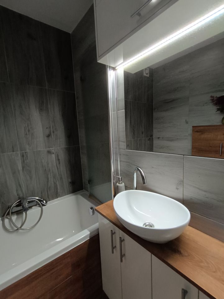 Mieszkanie 3-pokojowe Wawrów. Zdjęcie 5