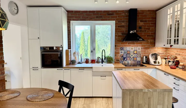 dom wolnostojący, 4 pokoje Wola Batorska