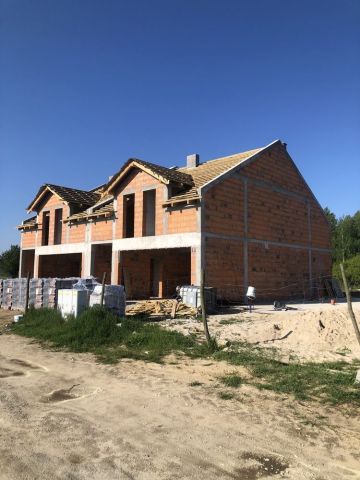 dom szeregowy Osiek, ul. Saturna. Zdjęcie 1