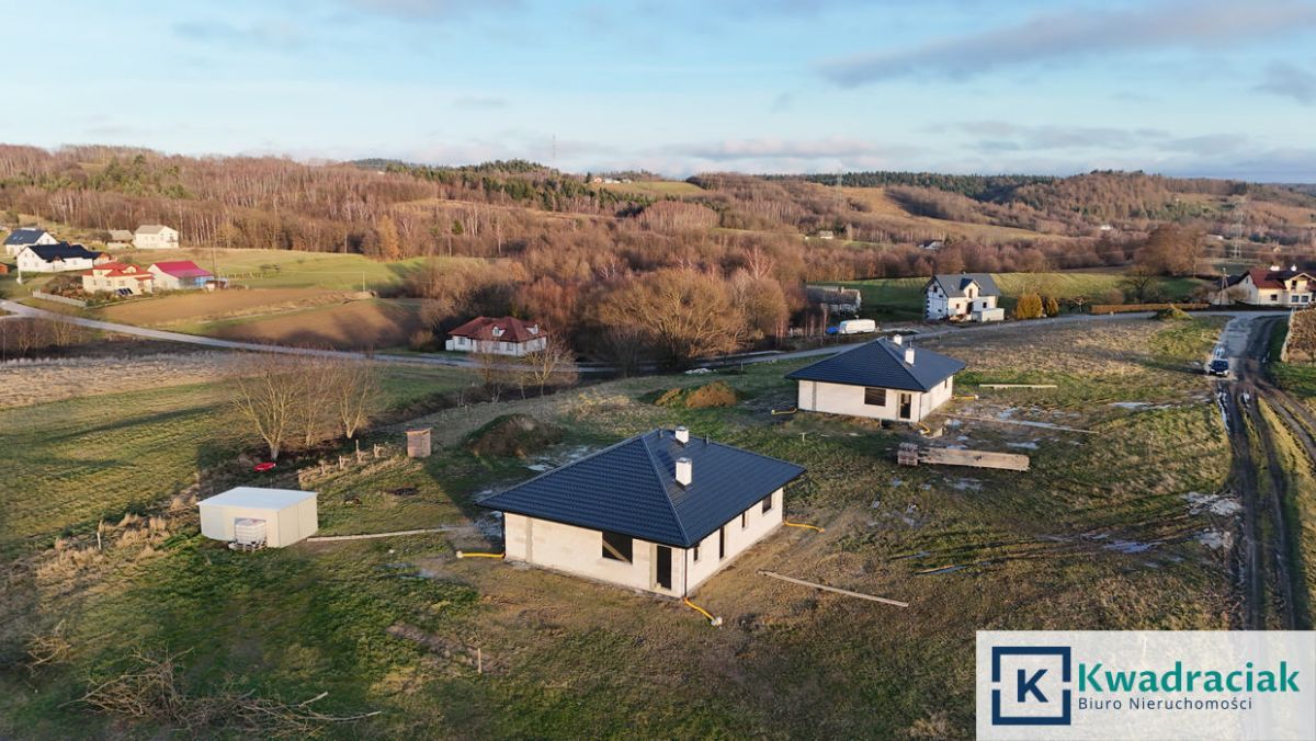 dom wolnostojący, 4 pokoje Kombornia. Zdjęcie 6