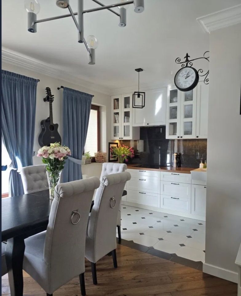 Mieszkanie 3-pokojowe Piaseczno. Zdjęcie 1