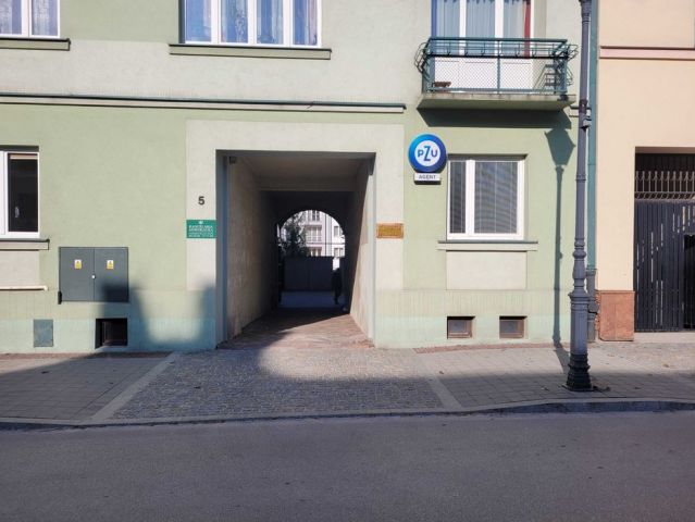 Lokal Kielce Centrum, ul. Czerwonego Krzyża. Zdjęcie 1