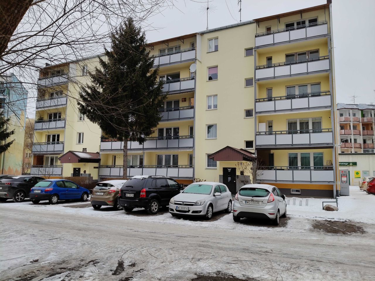 Mieszkanie 4-pokojowe Ostrołęka Centrum, ul. gen. Antoniego Madalińskiego. Zdjęcie 4