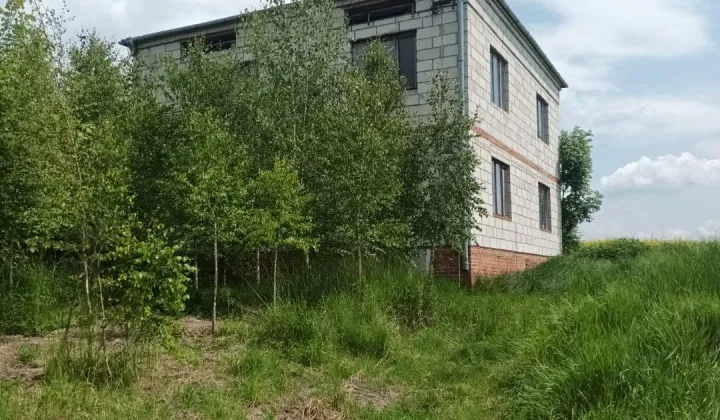 dom wolnostojący, 6 pokoi Budynin