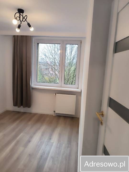 Mieszkanie 3-pokojowe Jarosław, ul. prof. Adama Grucy. Zdjęcie 3