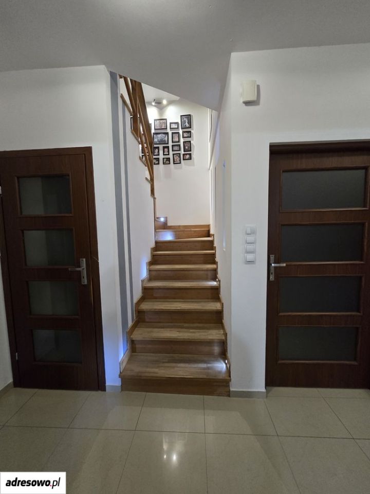 dom wolnostojący, 7 pokoi Strzegom, ul. Bukowa. Zdjęcie 14