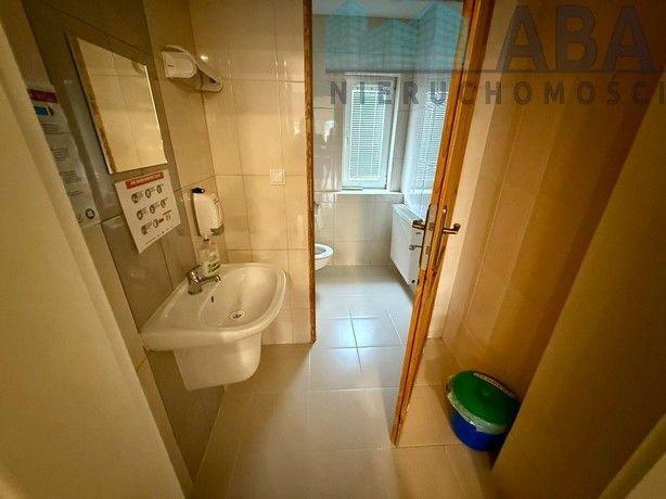 dom wolnostojący, 5 pokoi Kramsk, ul. Adama Mickiewicza. Zdjęcie 4