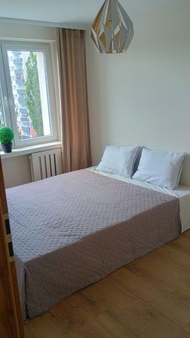 Mieszkanie 3-pokojowe Częstochowa Tysiąclecie, al. Aleja Armii Krajowej. Zdjęcie 3