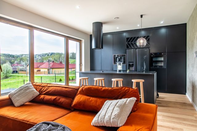 dom wolnostojący, 5 pokoi Siedliska. Zdjęcie 3