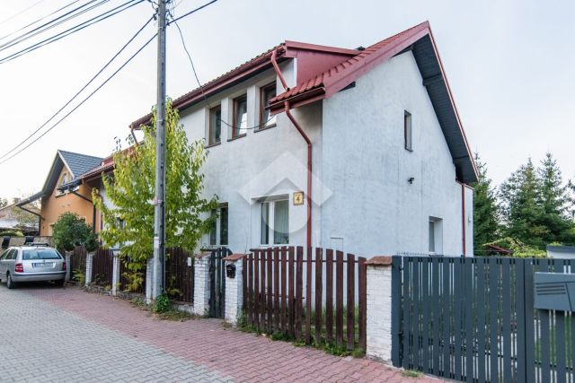 dom wolnostojący, 9 pokoi Kraków Podgórze Duchackie. Zdjęcie 2