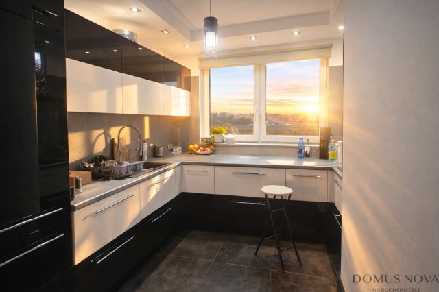 Mieszkanie 4-pokojowe Warszawa Gocław, ul. Jugosłowiańska. Zdjęcie 4