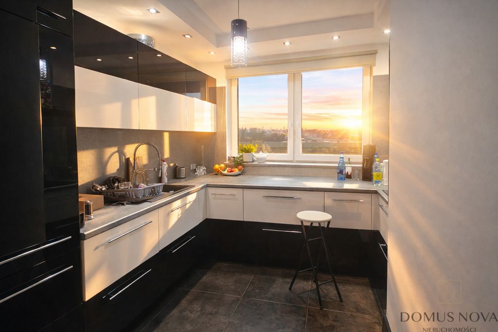 Mieszkanie 4-pokojowe Warszawa Gocław, ul. Jugosłowiańska. Zdjęcie 4