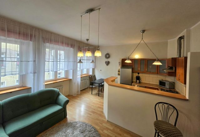 Mieszkanie 3-pokojowe Jelenia Góra Centrum, ul. Długa. Zdjęcie 6