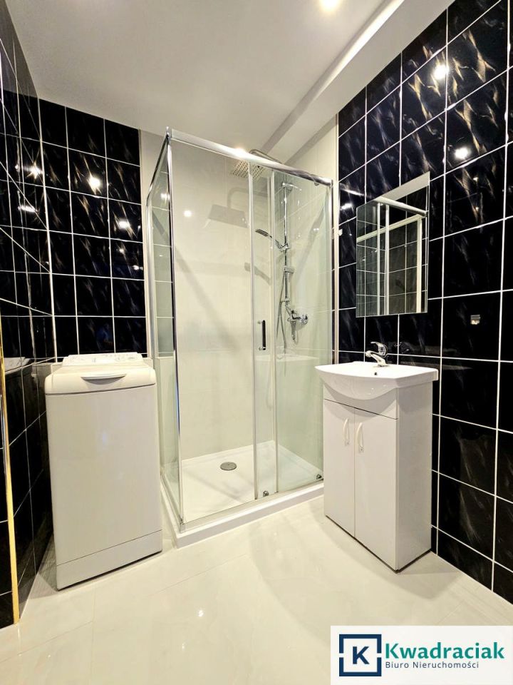 Mieszkanie 3-pokojowe Ustrzyki Dolne, ul. PCK. Zdjęcie 7