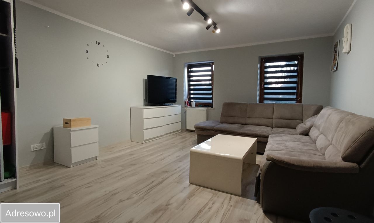 dom wolnostojący, 6 pokoi Uciechów, ul. Kościelna. Zdjęcie 8