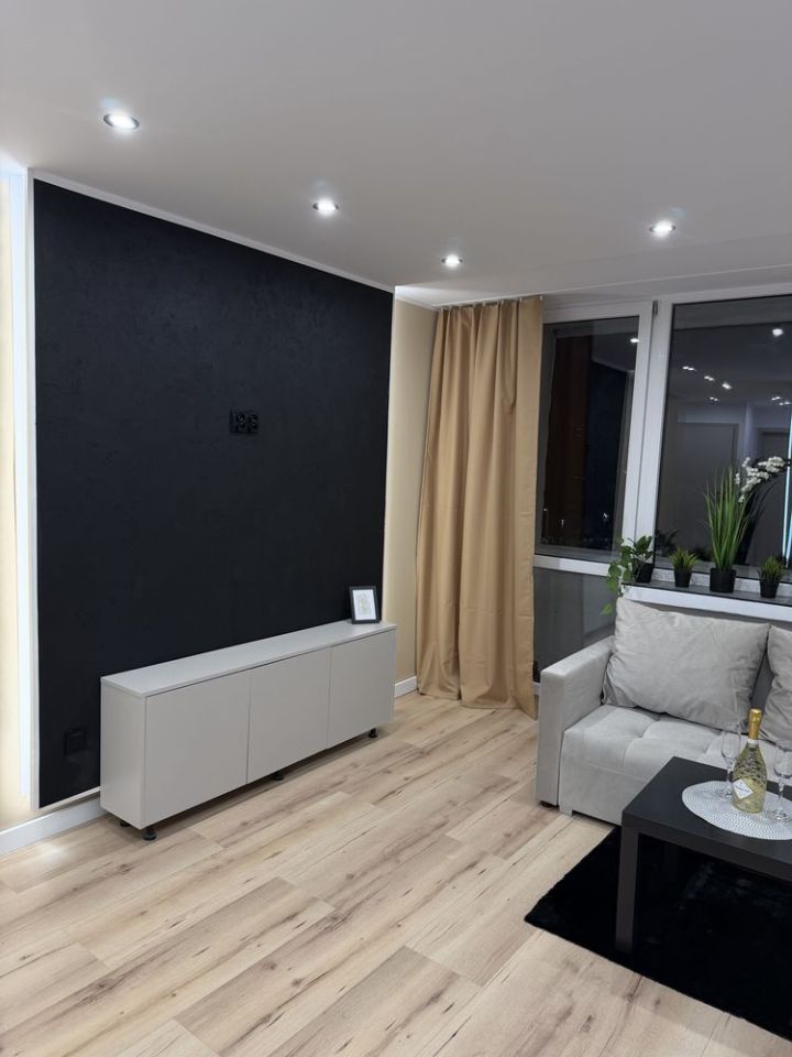 Mieszkanie 4-pokojowe Łódź Śródmieście, al. marsz. Józefa Piłsudskiego. Zdjęcie 1