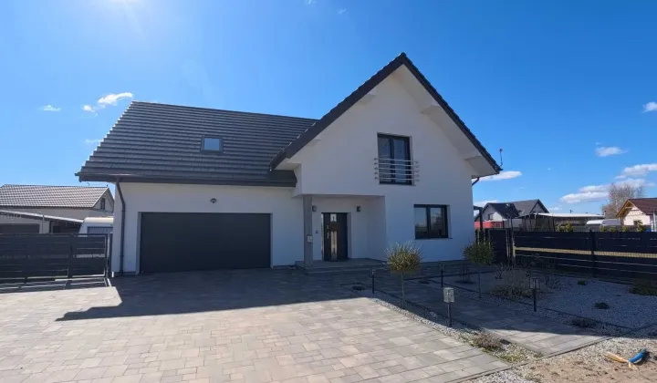 dom wolnostojący Śmieszkowo