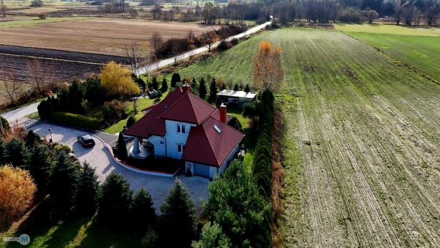 dom wolnostojący, 5 pokoi Suskrajowice. Zdjęcie 5