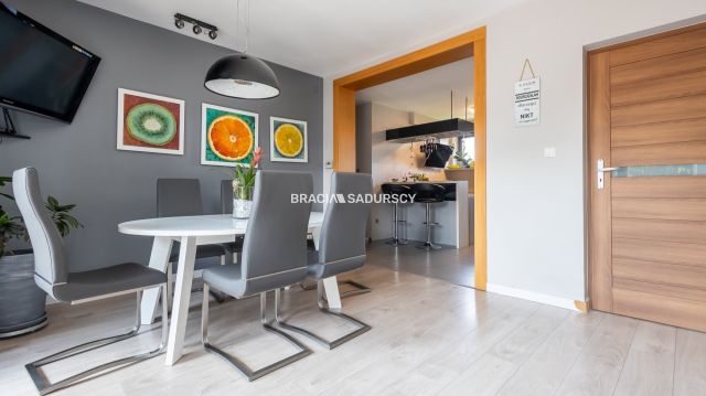 dom wolnostojący, 8 pokoi Kraków Swoszowice, ul. Jeździecka. Zdjęcie 12