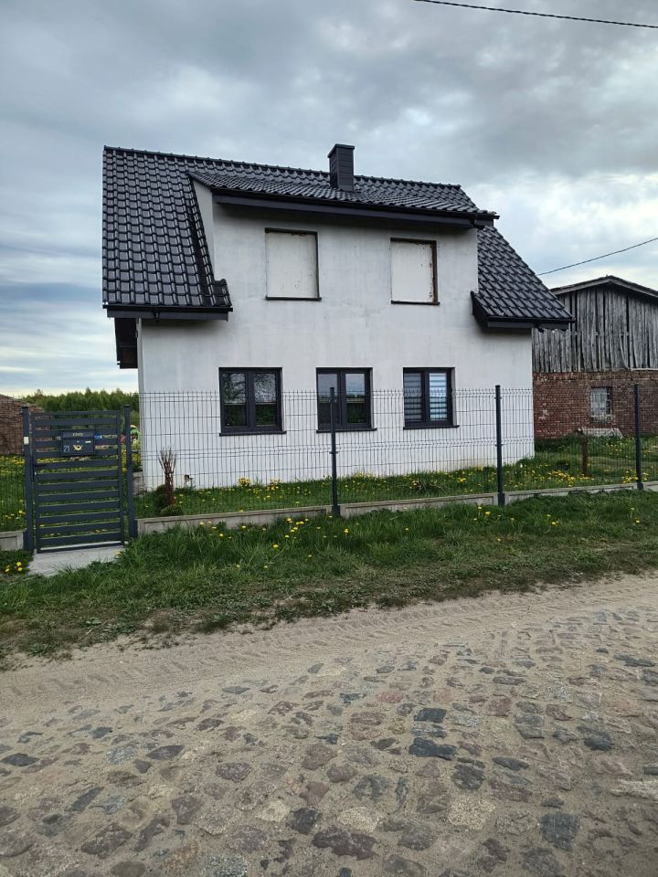 dom wolnostojący, 5 pokoi Choćmirówko