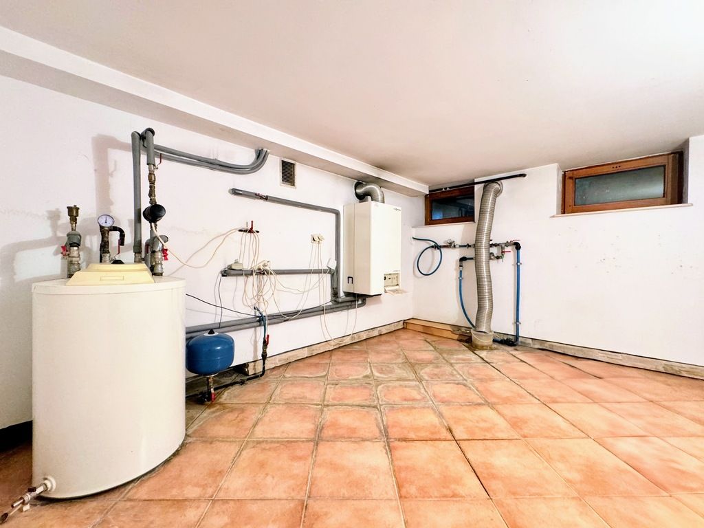 dom wolnostojący, 5 pokoi Dąbrówki. Zdjęcie 23