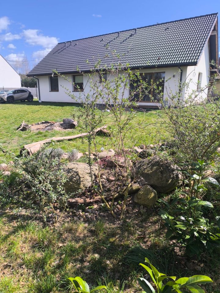 dom wolnostojący, 5 pokoi Żórawki, ul. Jaśminowa