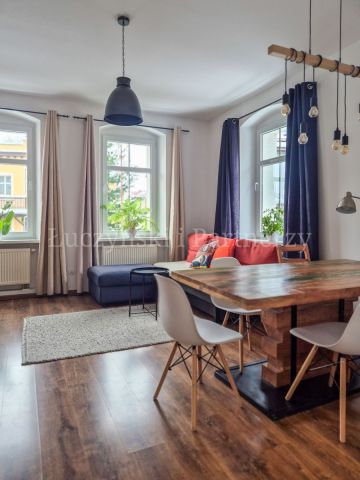 Mieszkanie 3-pokojowe Jelenia Góra. Zdjęcie 7