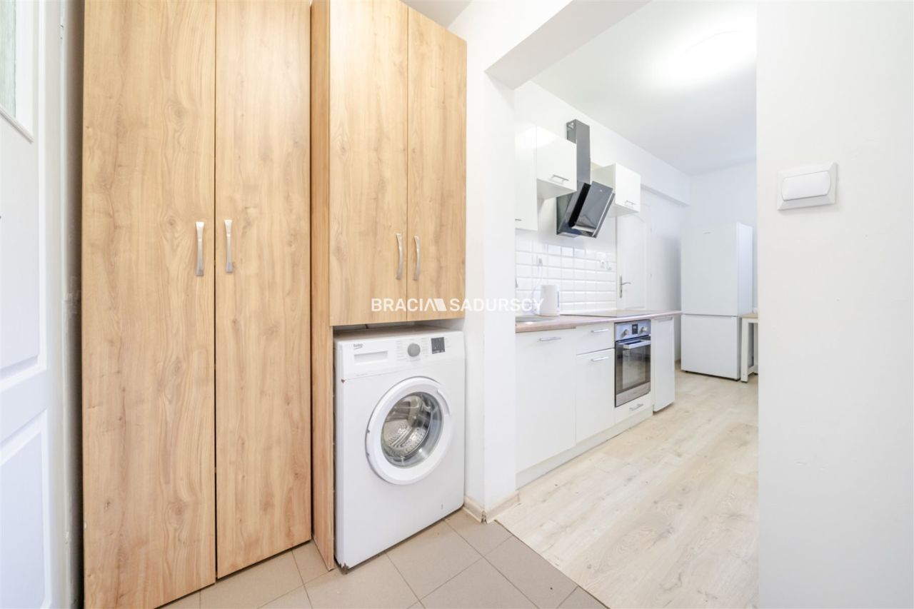 dom wolnostojący, 11 pokoi Kraków Podgórze Duchackie, ul. Nowosądecka. Zdjęcie 11