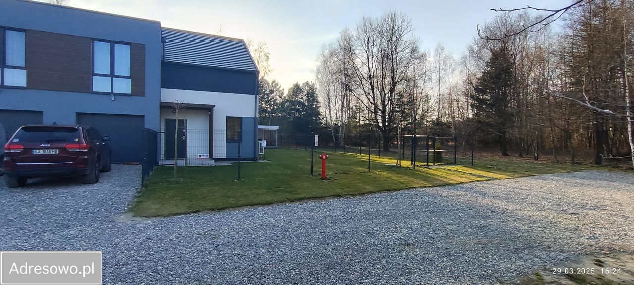 bliźniak, 5 pokoi Jaroszowa Wola, ul. Leśna. Zdjęcie 1