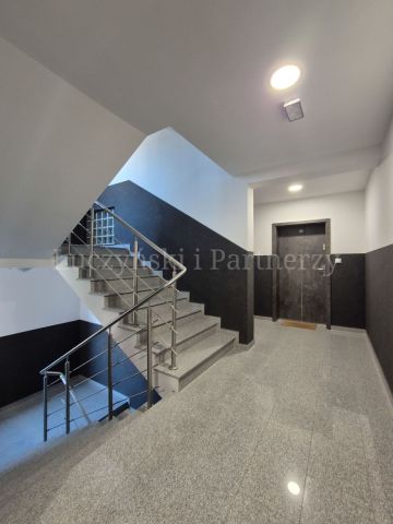 Mieszkanie 3-pokojowe Jelenia Góra, ul. Spółdzielcza. Zdjęcie 16