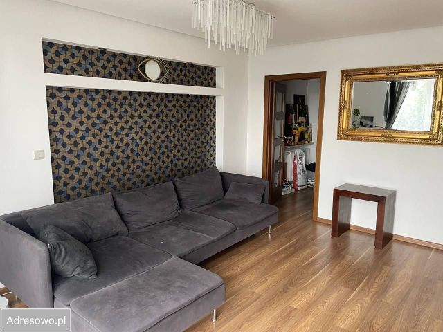 Mieszkanie 3-pokojowe Warszawa Praga-Południe, ul. Kobielska. Zdjęcie 1