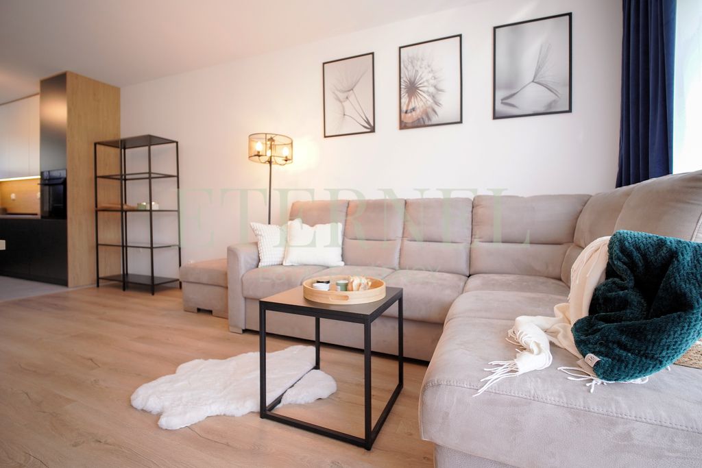 Mieszkanie 5-pokojowe Wieliczka, ul. Bajeczna. Zdjęcie 2