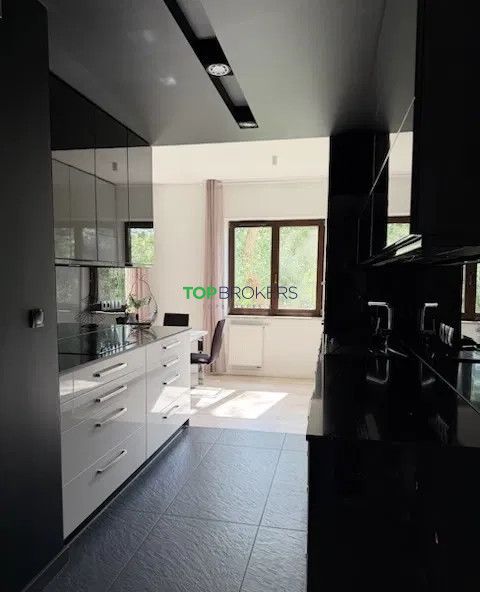Mieszkanie 3-pokojowe Warszawa Wilanów, ul. Księdza Prymasa Augusta Hlonda. Zdjęcie 2