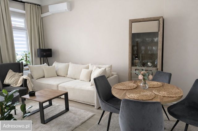 Mieszkanie 2-pokojowe Wrocław Śródmieście, ul. Mikołaja Reja. Zdjęcie 1