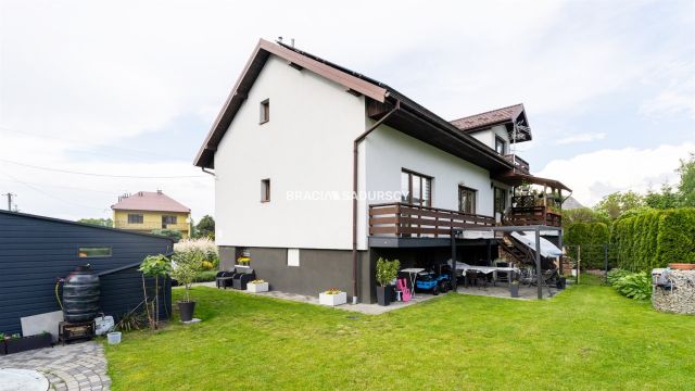 dom wolnostojący, 12 pokoi Skawina, ul. Korabnicka. Zdjęcie 5