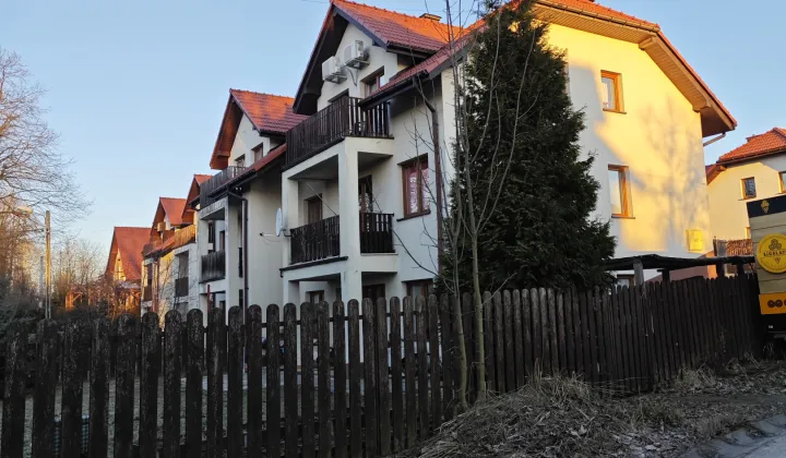 bliźniak, 8 pokoi Konary, ul. Miodowa