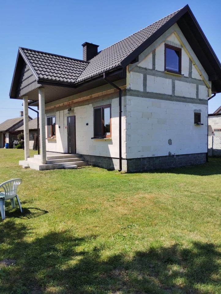 dom wolnostojący, 4 pokoje Mniszek. Zdjęcie 1