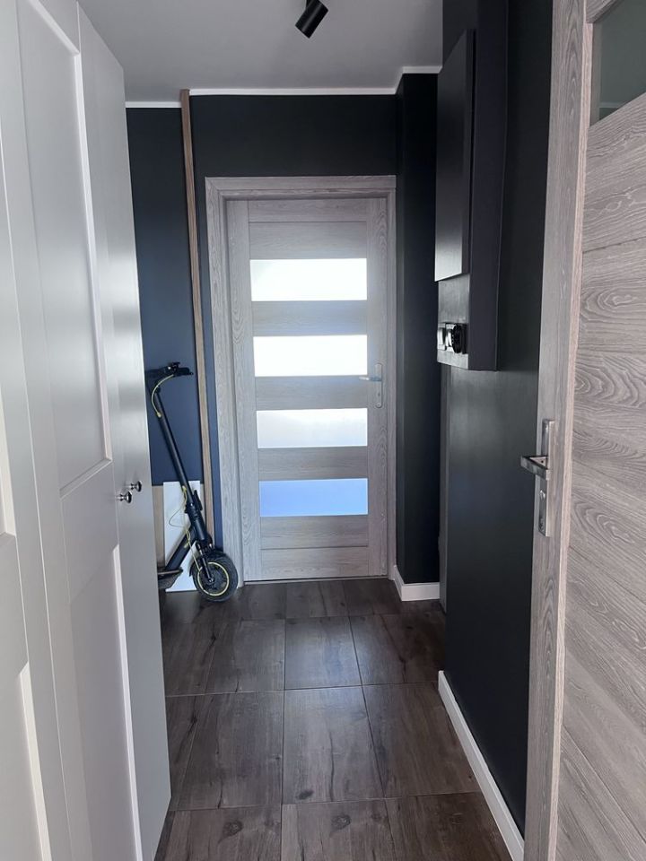 Mieszkanie 3-pokojowe Tarnobrzeg, ul. gen. Władysława Sikorskiego. Zdjęcie 2