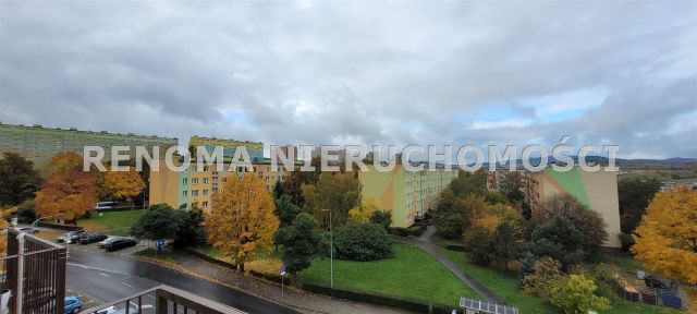 Mieszkanie 3-pokojowe Wałbrzych Piaskowa Góra. Zdjęcie 1