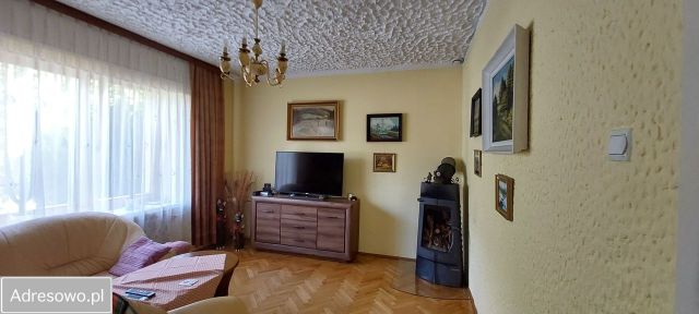 dom wolnostojący, 7 pokoi Poraj, ul. Leśna. Zdjęcie 1