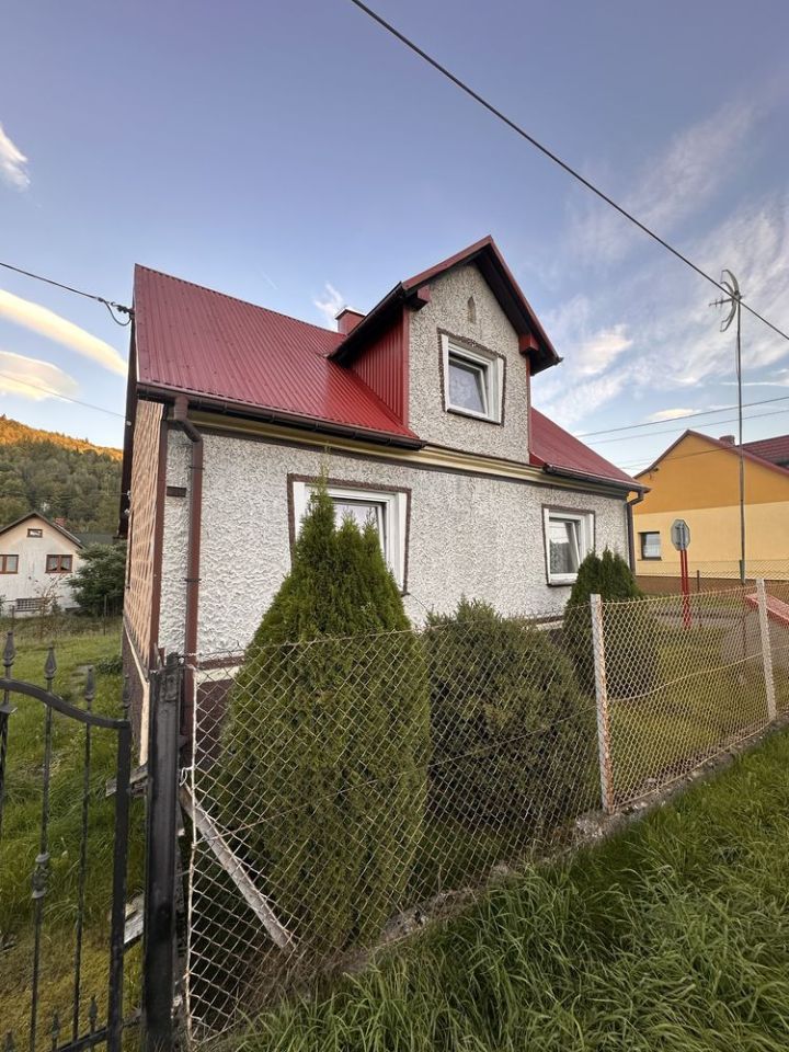 dom wolnostojący Krzyżowa. Zdjęcie 3