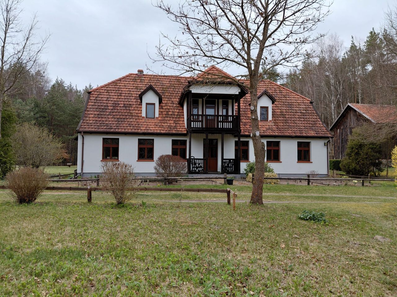 dom wolnostojący, 4 pokoje Domyśl. Zdjęcie 2