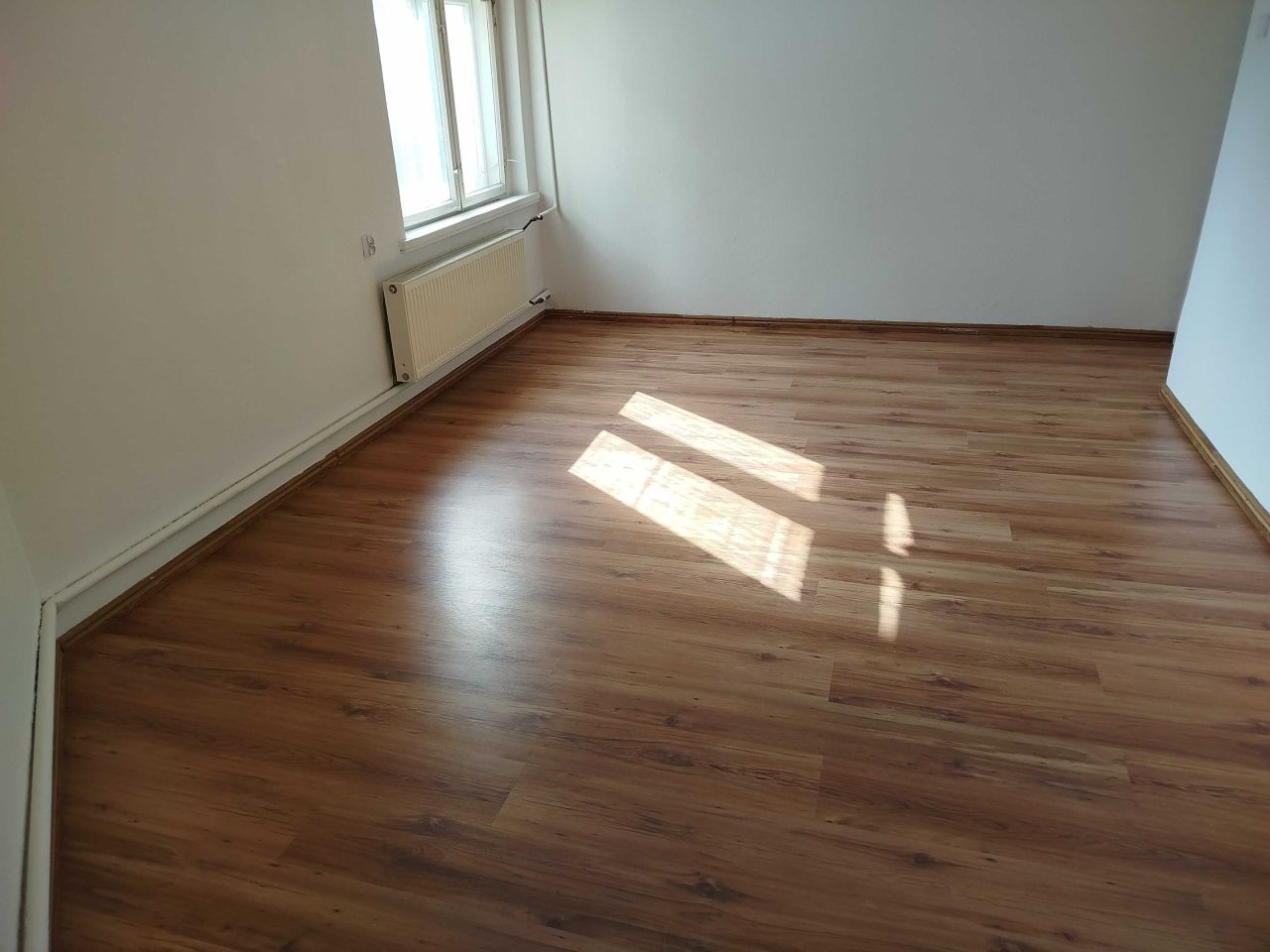 Mieszkanie 3-pokojowe Nysa. Zdjęcie 3